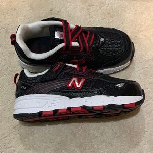 New Balance shoes kids size 9 WIDE